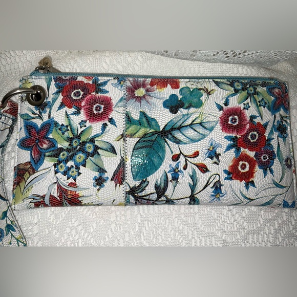 Hobo, Vida Botanic Print Wristlet, NWT - Picture 2 of 13